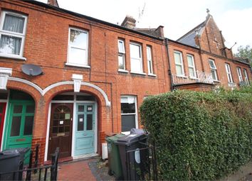 2 Bedrooms Flat to rent in Chewton Road, Walthamstow, London E17