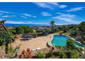 Thumbnail 8 bed villa for sale in La Duquesa, Marbella Area, Costa Del Sol