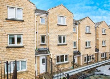 Thumbnail Town house for sale in Victoria Avenue, Sowerby Bridge, West Yorkshire