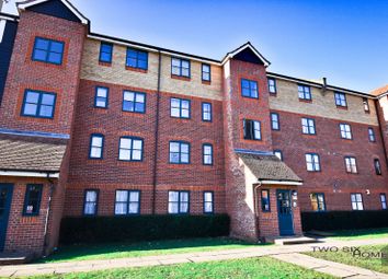 Thumbnail Flat for sale in Colgate Place, Enfield