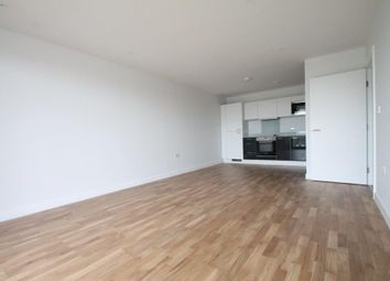 2 Bedrooms Flat to rent in Carriage Way, Deptford SE8