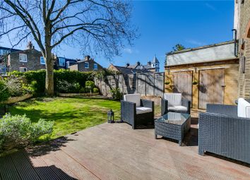 2 bed maisonette for sale in Allfarthing Lane, Wandsworth, London SW18