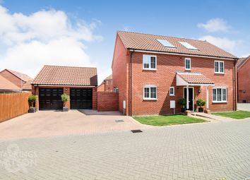 Thumbnail 4 bed detached house for sale in Mann Close, Wymondham