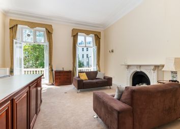Thumbnail Flat for sale in St. George's Square, Pimlico, London