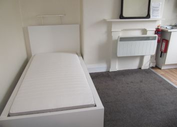 Thumbnail Room to rent in Woodville Road, Dewsbury