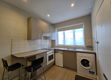 Thumbnail Studio to rent in Park View Gardens, London