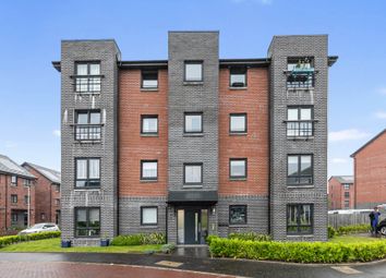 Thumbnail 2 bed flat for sale in Lapwing Crescent, Renfrew
