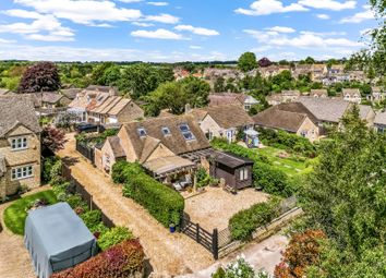 Thumbnail Bungalow for sale in Berrells Road, Tetbury, Gloucestershire