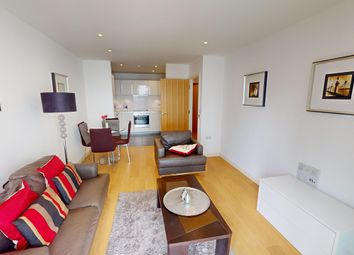 Thumbnail Flat to rent in Waterhouse Apartments, Saffron Central Square, Croydon
