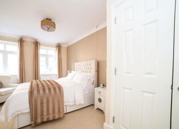 2 Bedrooms  for sale in Woodbourne Avenue, Streatham, London SW16
