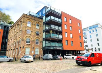 Thumbnail Office to let in 30 Oval Road, London, Greater London