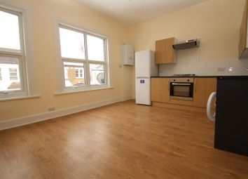 Thumbnail 2 bed flat to rent in Vale Grove, Harringey, London