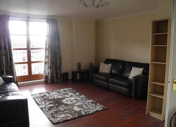 4 Bedrooms Maisonette to rent in Seagate, Dundee DD1