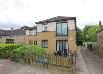 Thumbnail Flat for sale in Queens Road, Enfield