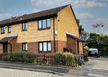 Thumbnail Terraced house to rent in Peters Way, Knebworth