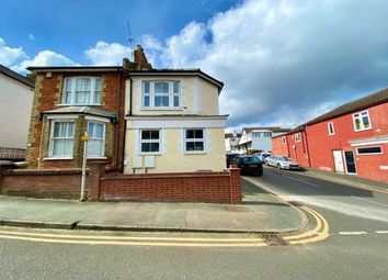 Thumbnail 4 bed flat to rent in Denzil Road, Guildford