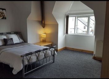 2 Bedrooms Flat to rent in Vernon Avenue, Huddersfield HD1