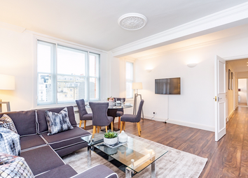 Thumbnail 2 bed flat to rent in Hill Street, Mayfair, London