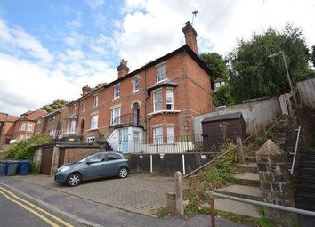 Thumbnail 2 bed flat to rent in Croft Road, Godalming