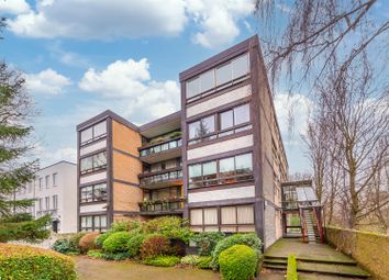Thumbnail 2 bed flat for sale in North Grove, Highgate, London