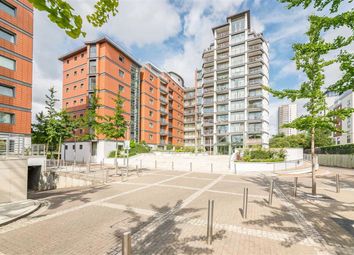 Property Details For 148 Holland Gardens Brentford Tw8 0ay Zoopla
