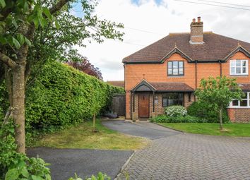 3 Bedroom Semi-detached house for rent