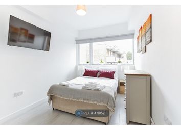 3 Bedrooms Flat to rent in Acre Lane, London SW2