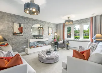 5 Bedroom Showhome | Light-Filled Lounge
