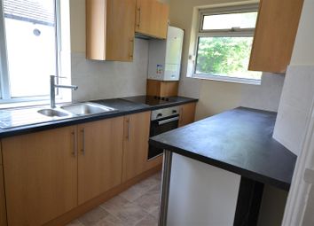 Thumbnail Maisonette to rent in Courtlands Drive, Watford, Herts