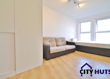 3 Bedrooms Flat to rent in Criterion Mews, London N19