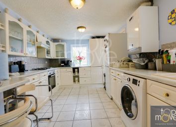 Thumbnail Room to rent in Bedsit@, Barow Road, Streatham Commom
