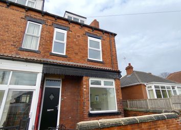3 Bedrooms Semi-detached house for sale in Tyas Grove, Leeds LS9