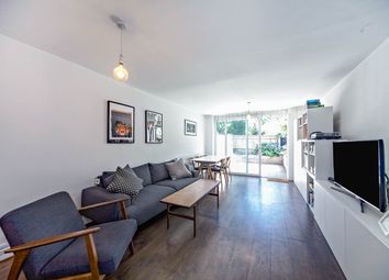 Vineyard Close, London SE6. Sub image 3. Photography