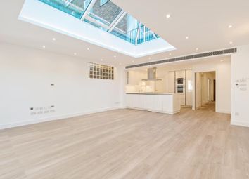 5 Bedrooms  to rent in Middle Field, London NW8