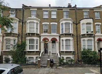 Thumbnail Triplex to rent in Tabley Road, London