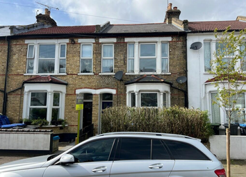 Thumbnail 2 bed flat to rent in Russell Road, London