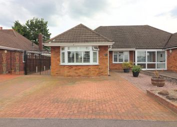 Thumbnail Bungalow for sale in Westmorland Avenue, Luton, Bedfordshire