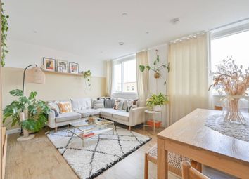 Thumbnail 2 bed flat for sale in Angel Lane SE17, Elephant And Castle, London,
