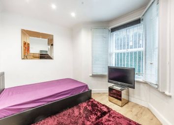 Thumbnail 2 bed flat to rent in Edith Grove, Chelsea, London