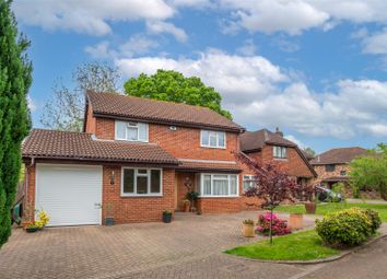 Thumbnail 4 bed detached house for sale in Kidworth Close, Horley