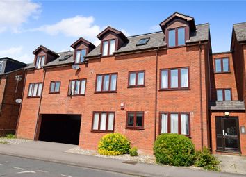 Thumbnail 1 bed flat for sale in Lincoln Court, Newbury, Berkshire