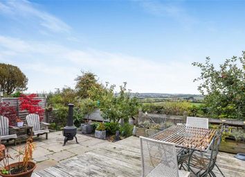 3 Bedrooms Semi-detached house for sale in The Dormers, Highworth, Wiltshire SN6