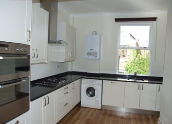 3 Bedrooms Maisonette to rent in Carysfort Road, London N16