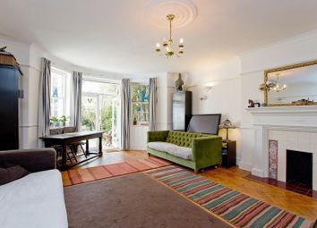 2 Bedrooms Flat to rent in Belsize Park, London NW3