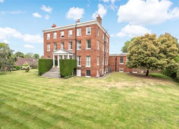 2 Bedrooms Flat for sale in Ray Lodge, Ray Park Avenue, Maidenhead, Berkshire SL6