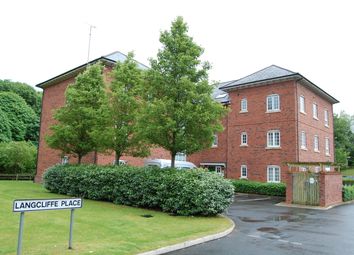 2 Bedrooms Flat to rent in Langcliffe Place, Radcliffe, Manchester M26