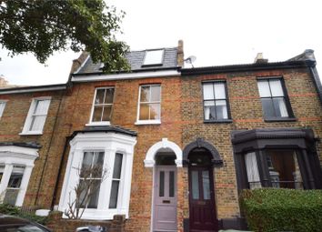 3 Bedrooms  to rent in Bicknell Road, London SE5