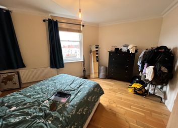 Thumbnail Flat to rent in Bethnal Green Road, London