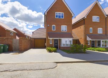 Thumbnail Detached house to rent in Illett Way, Faygate, Horsham