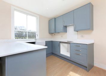 Thumbnail Flat to rent in The Pavement, Clapham Common, London